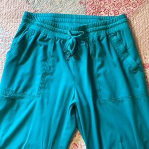 Women’s scrub pants